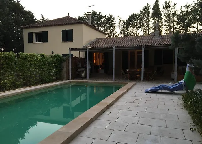 Mas Saint Joseph Hébergement de vacances *